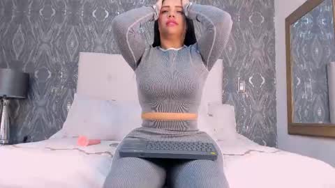 susana garcia  online show from 09/11/25, 11:54