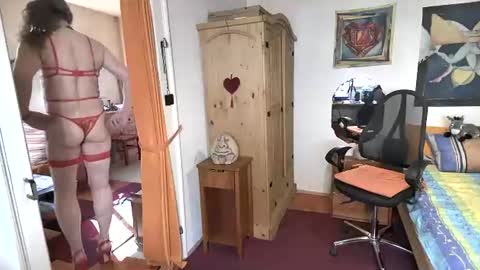 susioo online show from 07/17/26, 07:15