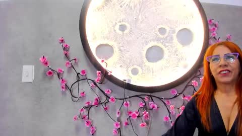 Snapshot of sussanmilf_ chatting on 09/22/25, 11:23 sussanmilf  online show from 09/22/25, 11:23