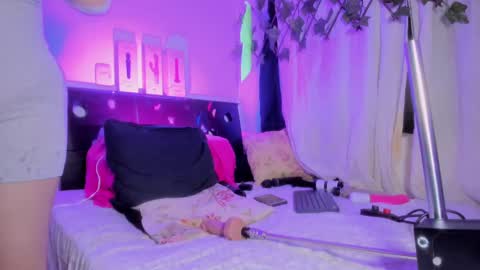sussanmiller_ online show from 02/24/25, 04:26