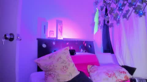 sussanmiller_ online show from 02/26/25, 03:52