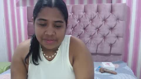 Snapshot of sussann_gomez chatting on 02/26/26, 12:59 sussann online show from 02/26/26, 12:59