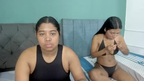 Snapshot of sussann_gomez chatting on 05/05/26, 12:35 sussann online show from 05/05/26, 12:35