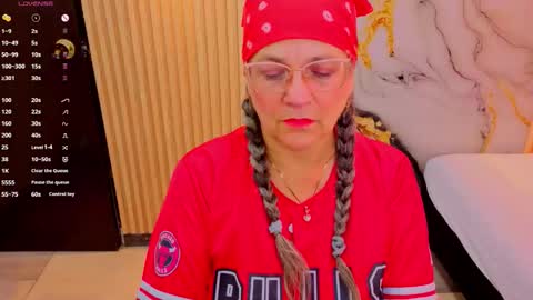 Snapshot of sussy_perez_ chatting on 02/14/26, 12:07 Sussy online show from 02/14/26, 12:07