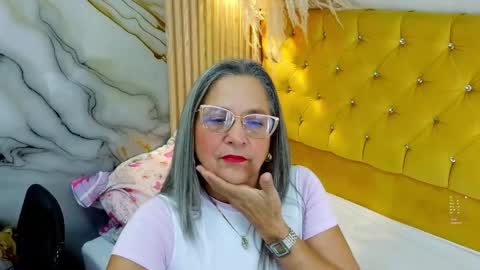 Snapshot of sussy_perez_ chatting on 04/30/26, 04:08 Sussy online show from 04/30/26, 04:08