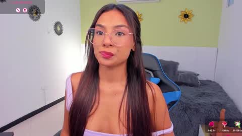 sussy_sweet4u online show from 03/07/25, 09:18