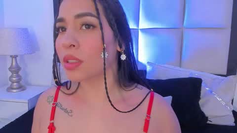 Snapshot of sussyfoxx_ chatting on 02/27/26, 01:44 sussyfoxx_ online show from 02/27/26, 01:44