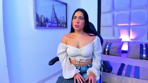 Snapshot of sussyfoxx_ chatting on 05/09/26, 07:19 sussyfoxx_ online show from 05/09/26, 07:19