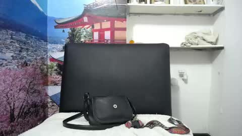Snapshot of susy_perverttt chatting on 04/15/26, 02:02 susy_perverttt online show from 04/15/26, 02:02
