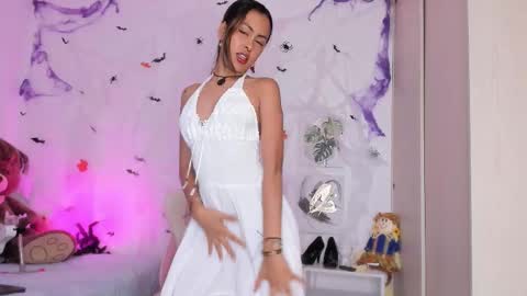 Snapshot of susy_rosse7 chatting on 10/29/25, 12:46 Susy Rosse online show from 10/29/25, 12:46