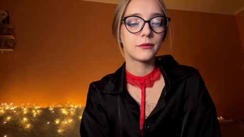 Snapshot of susyschuerholz chatting on 10/11/25, 04:16 Jessica online show from 10/11/25, 04:16