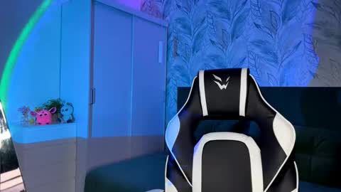 Jessica online show from 11/12/25, 05:24