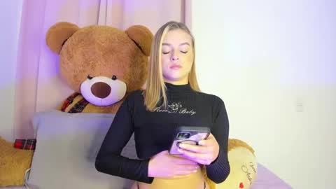 Snapshot of suzan__cooper2 chatting on 01/20/25, 05:59 suzan__cooper2 online show from 01/20/25, 05:59