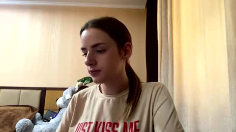 Emila online show from 07/09/26, 07:23