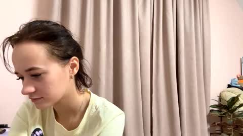 Lilu online show from 09/11/25, 06:52