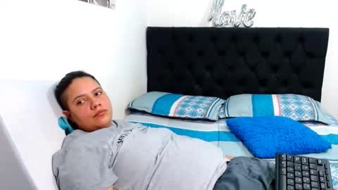 Snapshot of suzy_paz chatting on 03/19/26, 10:14 suzy_paz online show from 03/19/26, 10:14
