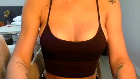 The real sugar baby   Suzy Summer   online show from 01/01/25, 02:31