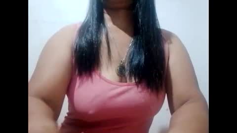 suzzie_hot online show from 01/01/25, 10:35
