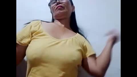 suzzie_hot online show from 01/04/25, 08:28