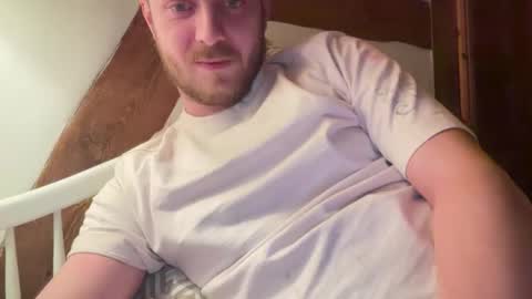 sven118189 online show from 12/15/25, 11:31