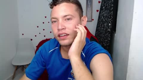 Snapshot of sven_fox723 chatting on 04/06/26, 12:17 Sven online show from 04/06/26, 12:17
