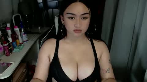 Snapshot of sw33tgirl_moaner chatting on 05/12/26, 02:47 Angelic Baby online show from 05/12/26, 02:47