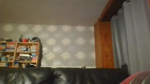 H3D0N15T5 online show from 10/26/25, 08:15