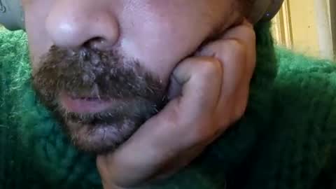 Snapshot of sweaterboy666 chatting on 12/04/24, 03:10 sweaterboy666 online show from 12/04/24, 03:10