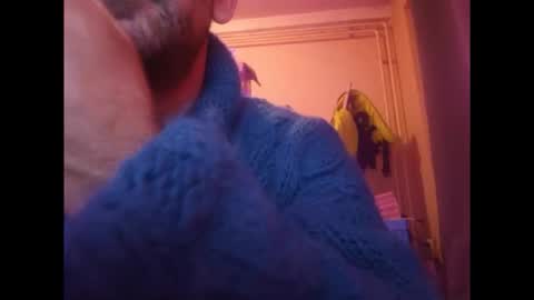 Snapshot of sweaterboy666 chatting on 10/16/25, 01:39 sweaterboy666 online show from 10/16/25, 01:39