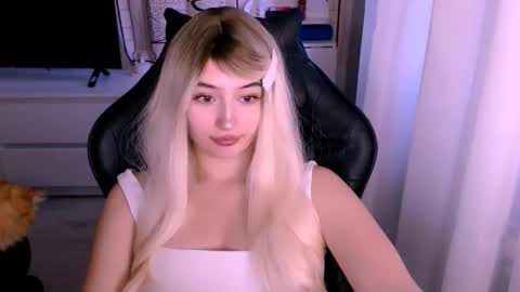 Kate online show from 10/14/25, 01:17