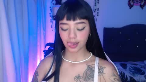 Snapshot of sweeetkittyy22 chatting on 05/22/26, 03:35 sweeetkittyy22 online show from 05/22/26, 03:35
