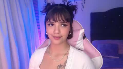 Snapshot of sweeetkittyy22 chatting on 06/10/26, 05:39 sweeetkittyy22 online show from 06/10/26, 05:39