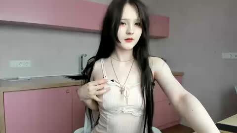 Snapshot of sweeety_peach chatting on 03/14/26, 09:48 sweeety_peach online show from 03/14/26, 09:48