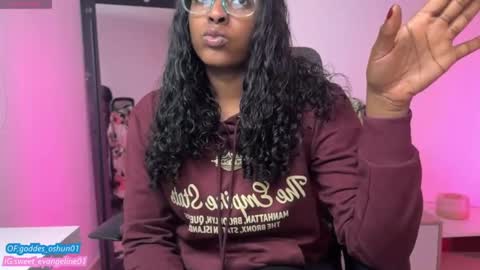 Evangeline online show from 09/30/25, 07:30