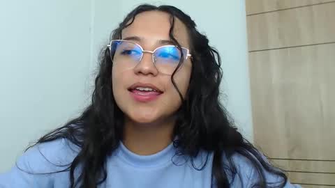 Laura online show from 12/31/24, 01:04