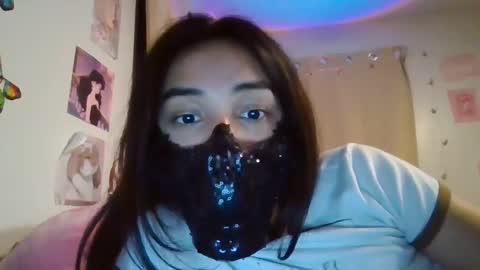 Snapshot of sweet249722 chatting on 02/10/25, 05:25 sweet249722 online show from 02/10/25, 05:25