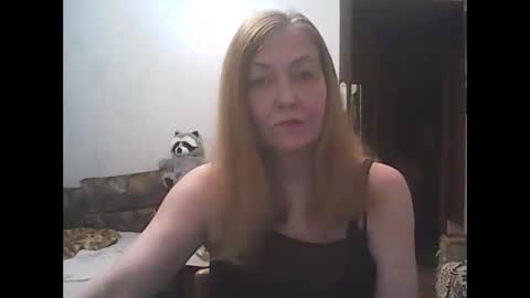 sweet4blonde609 online show from 11/28/25, 11:46