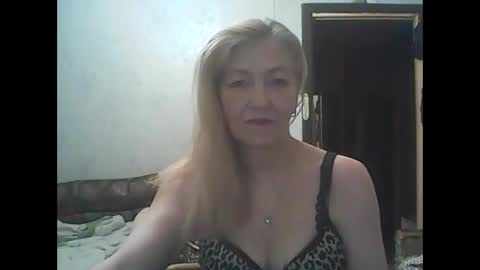 Snapshot of sweet4blonde67 chatting on 02/03/25, 06:45 sweet4blonde67 online show from 02/03/25, 06:45