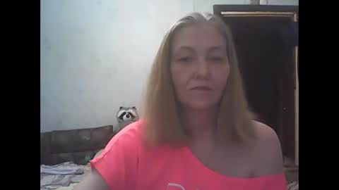 sweet4blonde67 online show from 06/09/26, 07:31