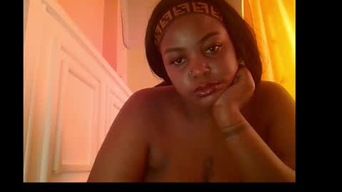 Snapshot of sweet52537 chatting on 11/30/25, 11:14 sweet52537 online show from 11/30/25, 11:14