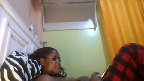 Snapshot of sweet52537 chatting on 02/04/26, 06:14 sweet52537 online show from 02/04/26, 06:14