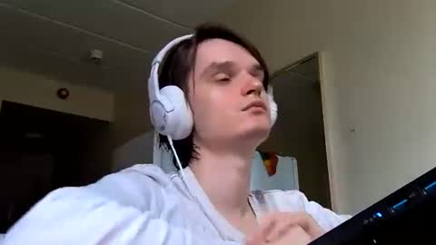 Sweet boy online show from 06/28/26, 06:03