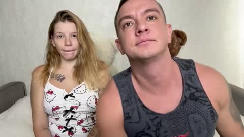 Snapshot of sweet__bunnies chatting on 10/10/25, 06:45 Mia and Robert online show from 10/10/25, 06:45