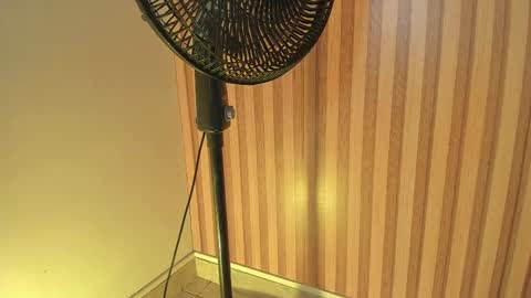 sweet__luna__ online show from 05/01/26, 11:04