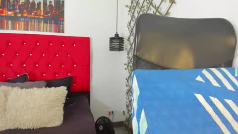 Carolina online show from 12/01/25, 03:17