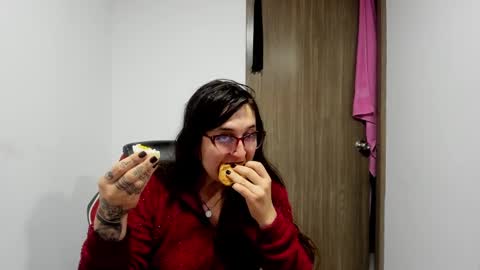 sweet__suck69bitch online show from 12/07/24, 01:58