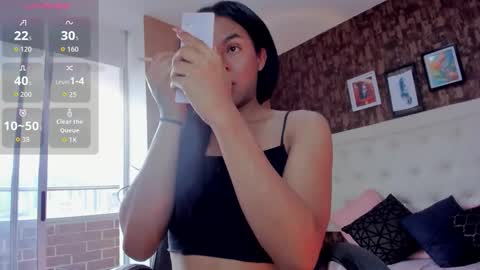 Snapshot of sweet__vanessa1 chatting on 02/11/26, 09:42 Vanessa online show from 02/11/26, 09:42