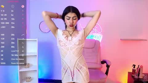 Snapshot of sweet_alexaa_ chatting on 10/30/25, 07:25 Alexa online show from 10/30/25, 07:25