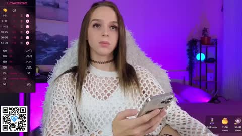 Snapshot of sweet_ali3s chatting on 12/12/24, 10:31 Call me Alis online show from 12/12/24, 10:31