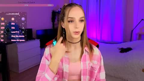 Snapshot of sweet_ali3s chatting on 09/25/25, 04:43 Call me Alis online show from 09/25/25, 04:43